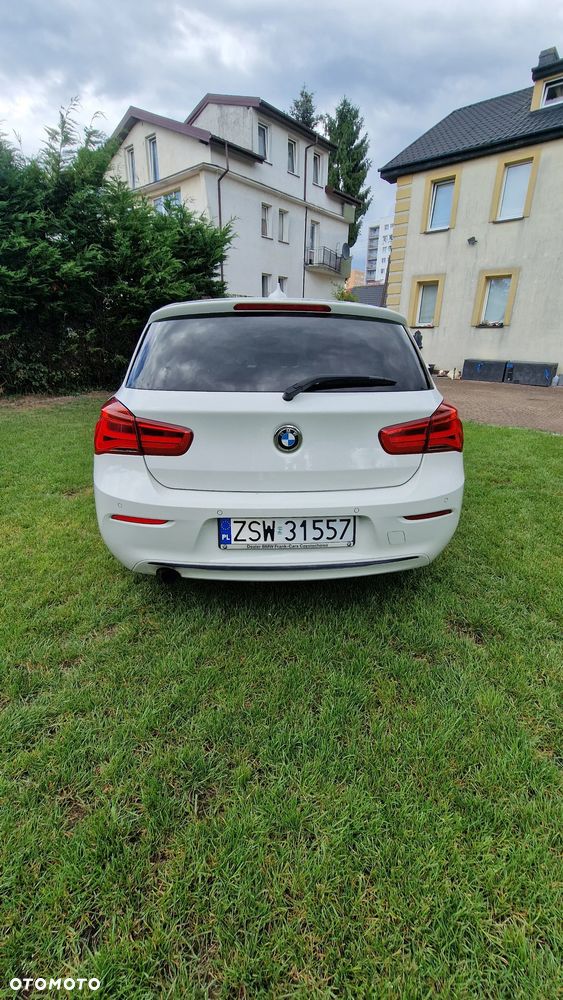 BMW Seria 1 118i Sport Line - 10
