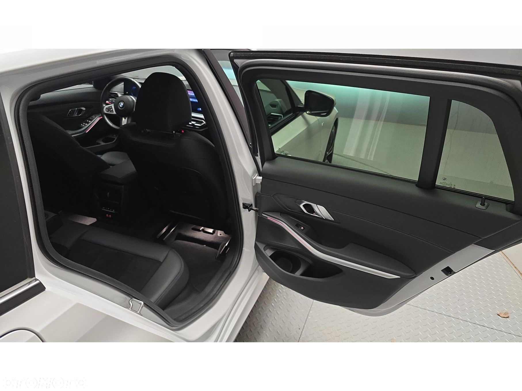 BMW Seria 3 - 29