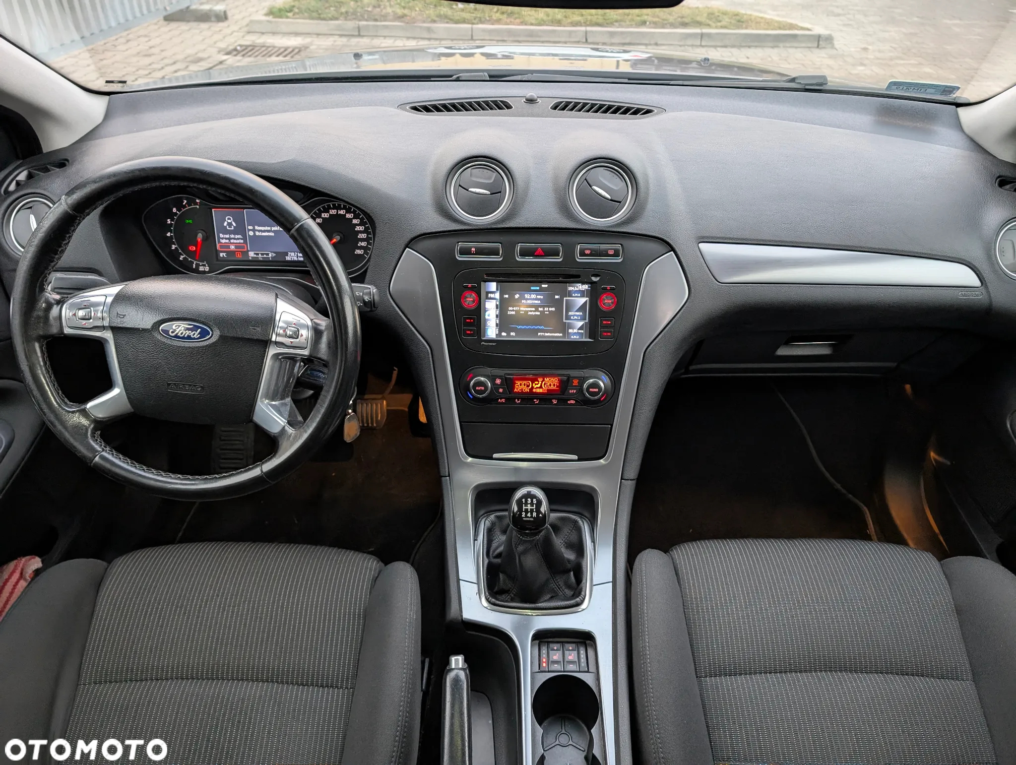 Ford Mondeo - 29