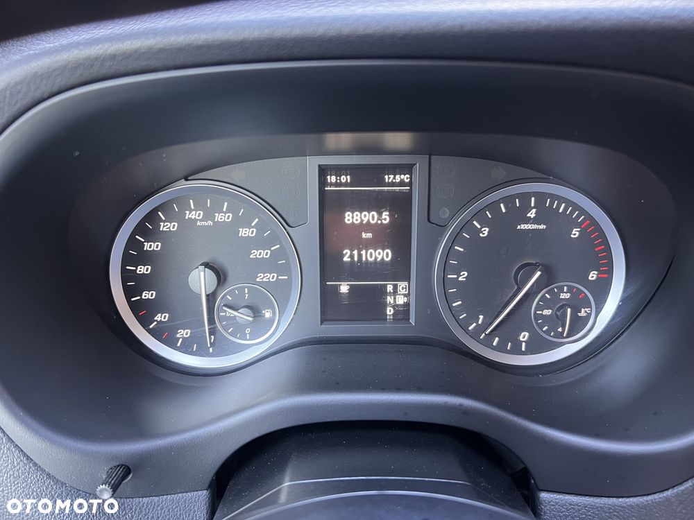 Mercedes-Benz Vito Tourer Extralang EDITION - 19