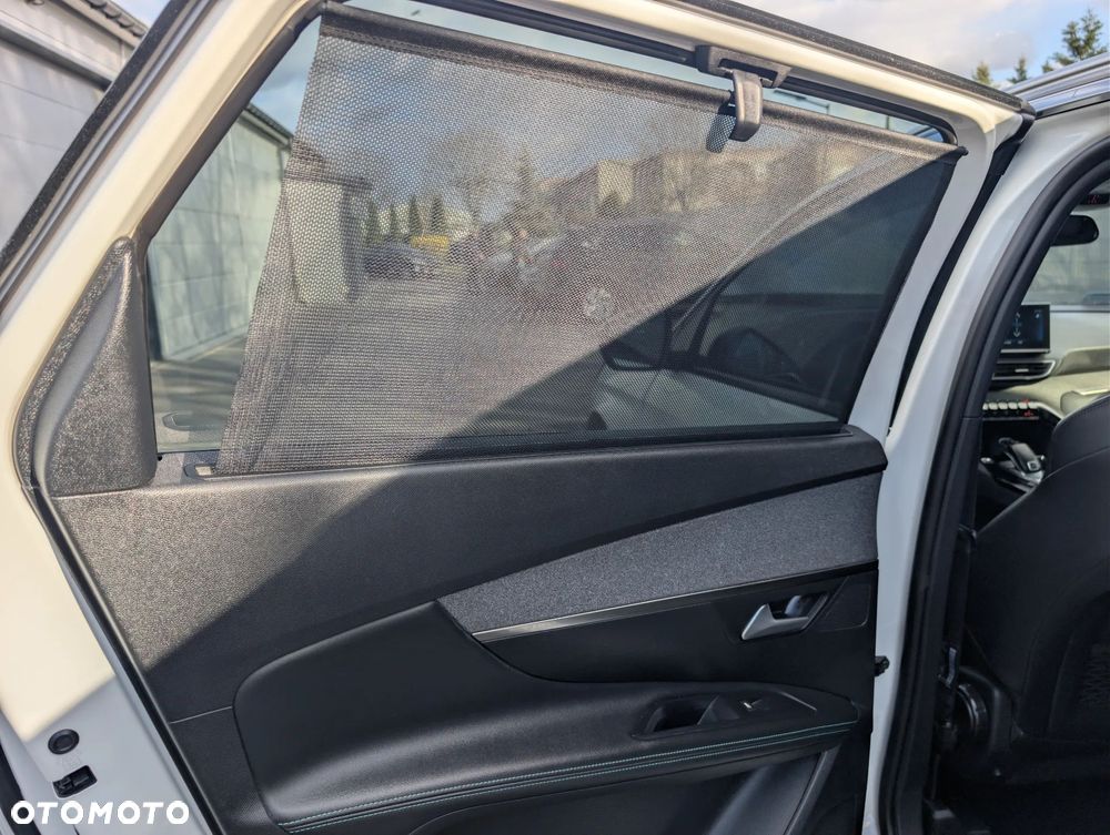 Peugeot 5008 1.2 PureTech Allure Pack S&S EAT8 - 13