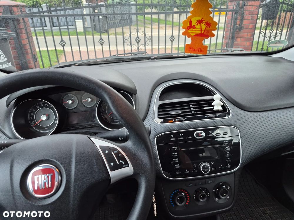 Fiat Punto 1.4 Easy S&S - 11