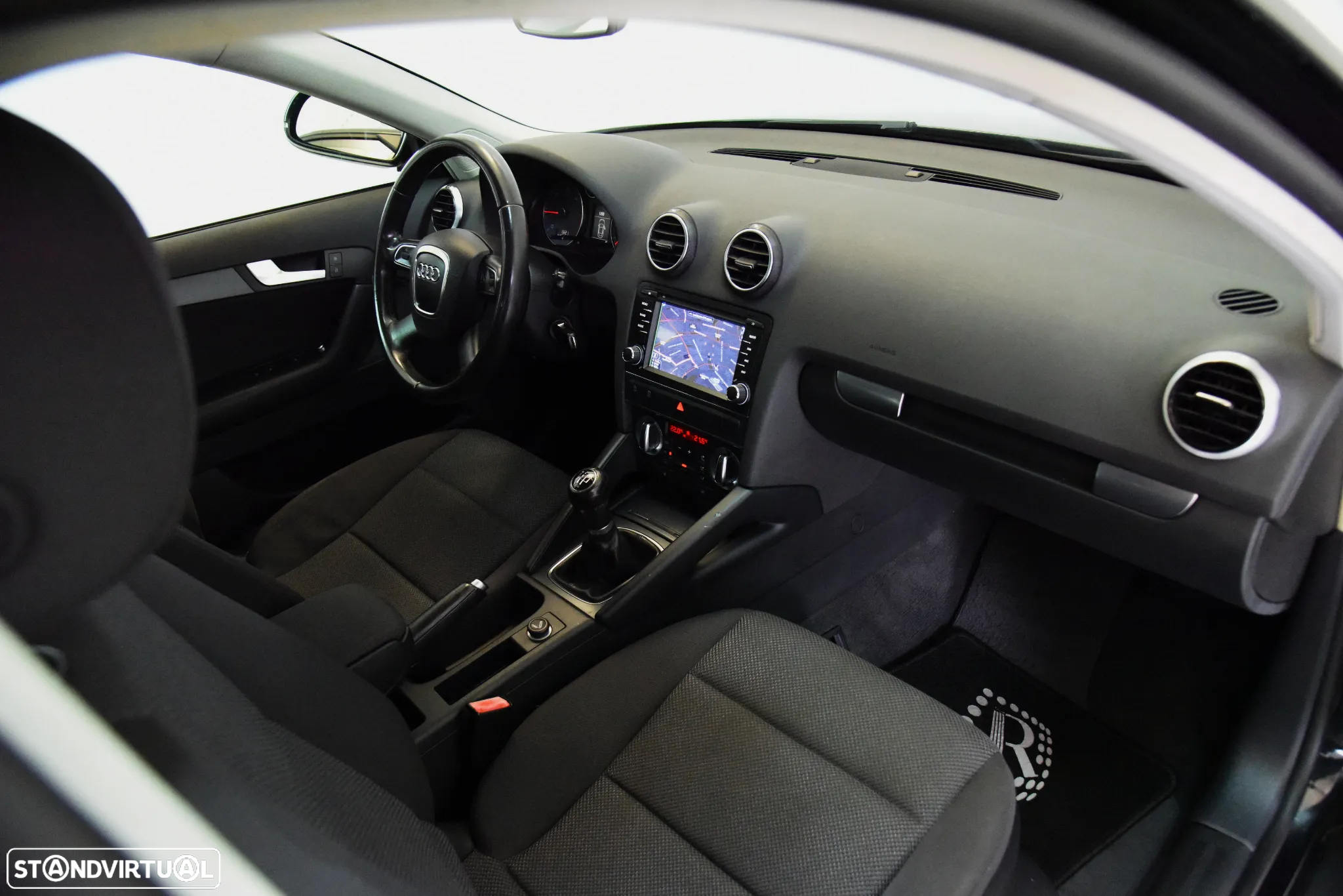 Audi A3 Sportback 1.6 TDI Attraction Special Edition - 23