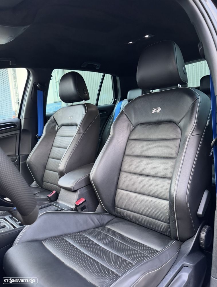 VW Golf R 4Motion (BlueMotion ) DSG - 19