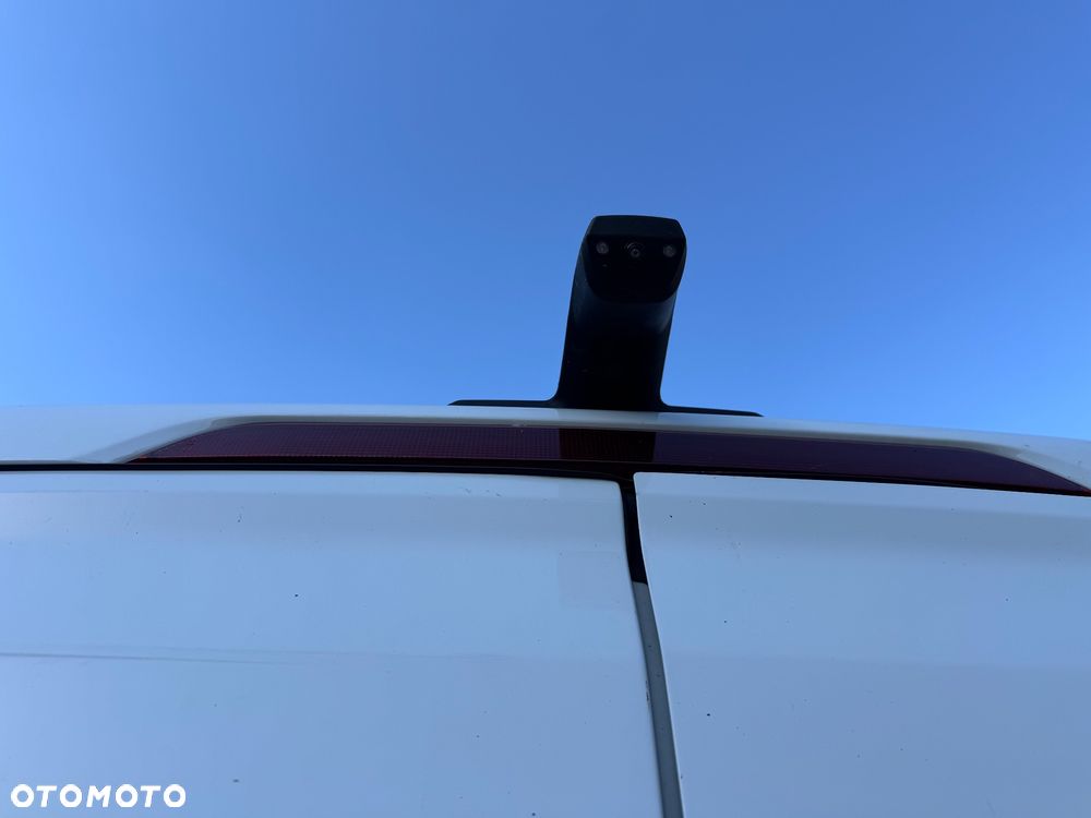 Maxus Deliver 9 - 11