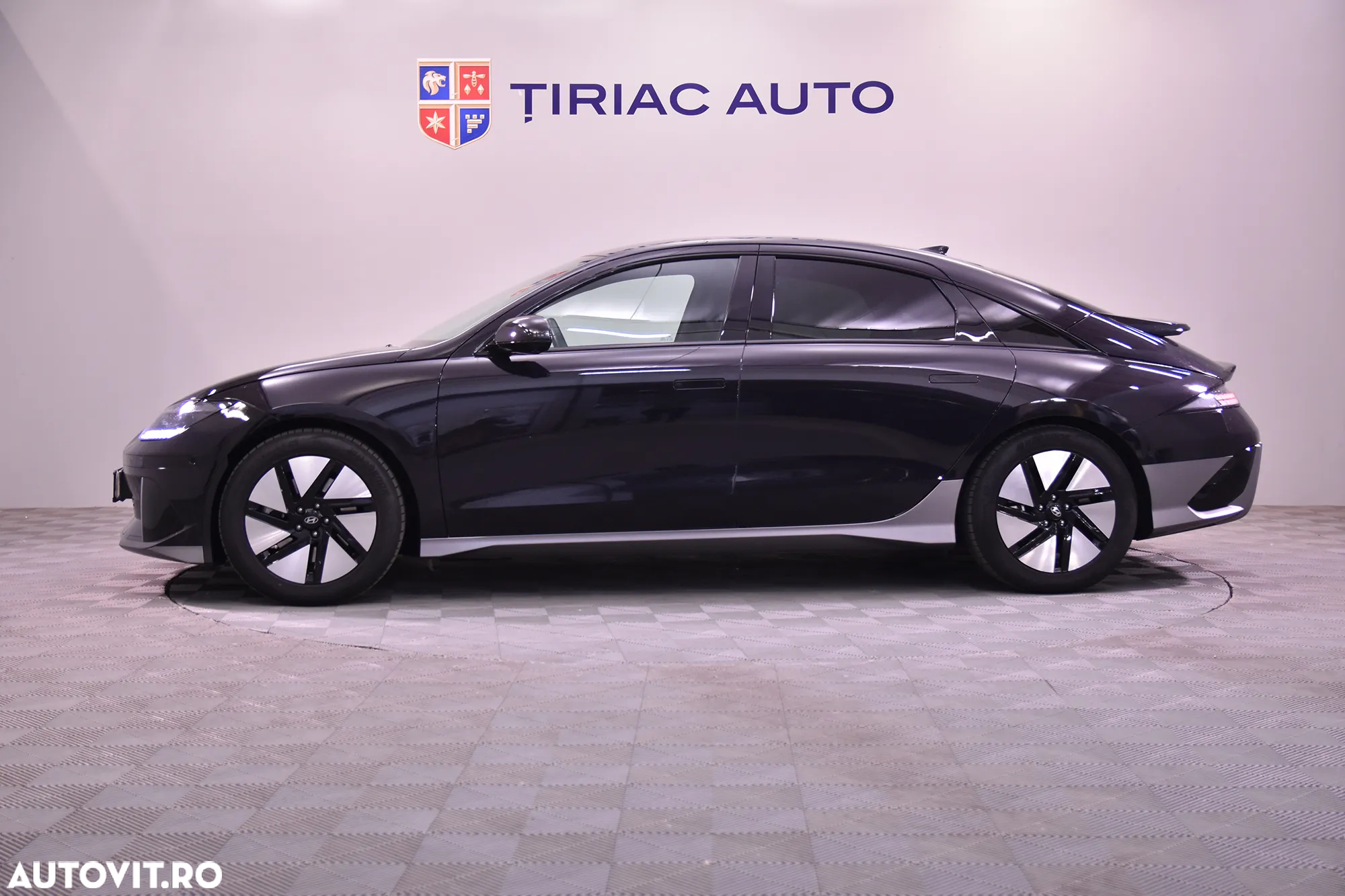 Hyundai IONIQ - 2
