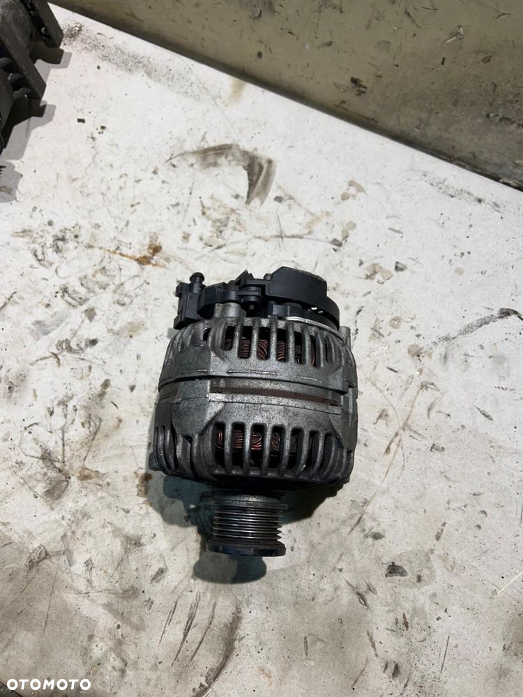 Alternator Audi A4 B8 A5 8T Q5 2.0 tdi - 2