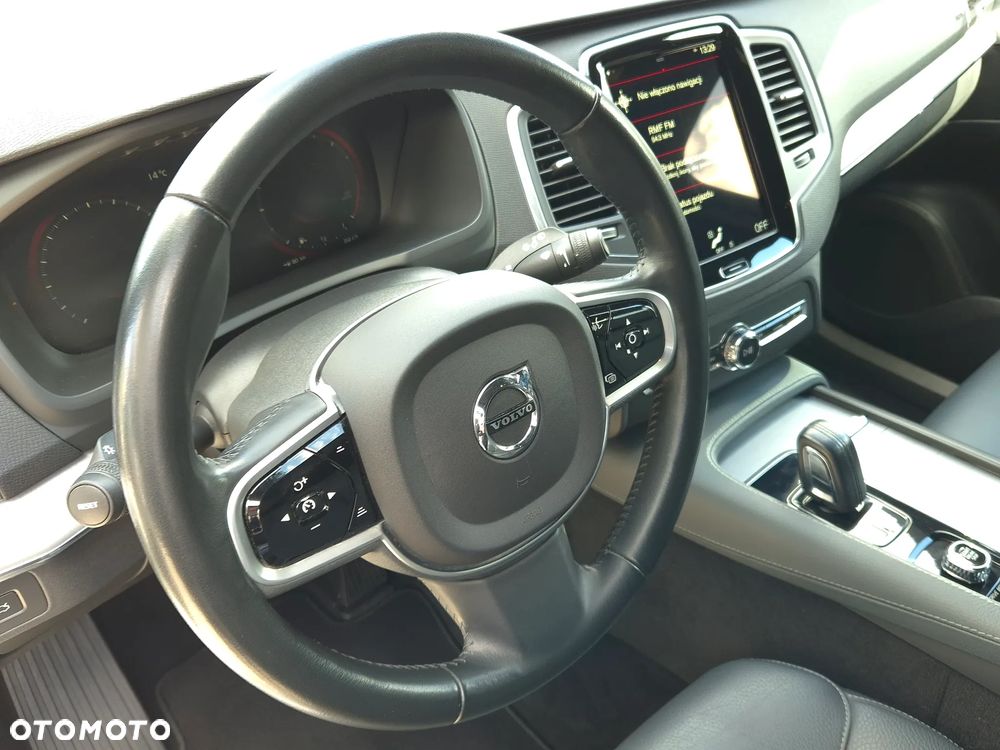 Volvo XC 90 B5 D AWD Momentum 7os - 28