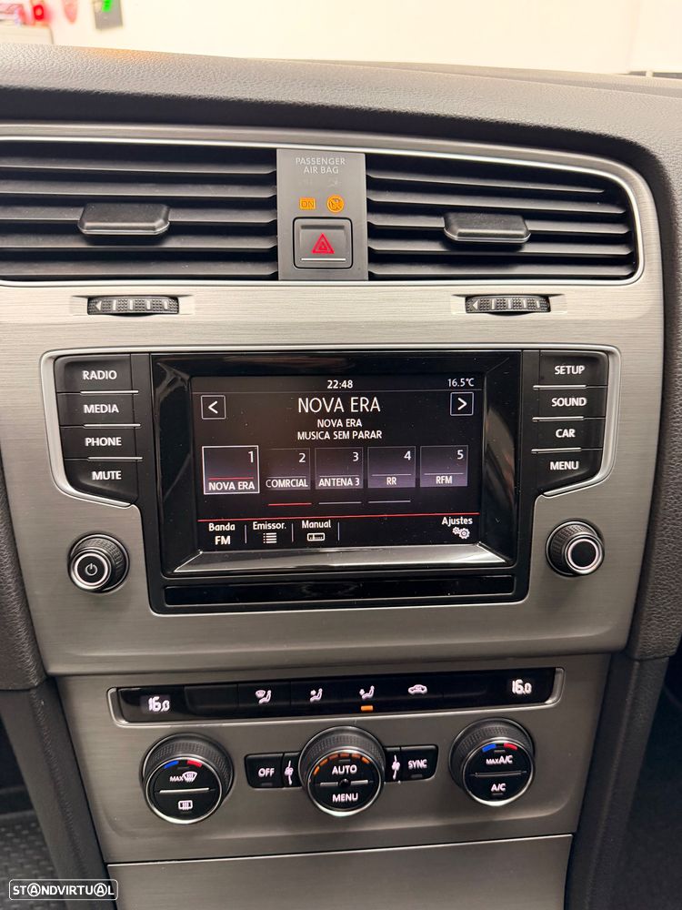 VW Golf 1.6 TDi BlueMotion Confortline - 28