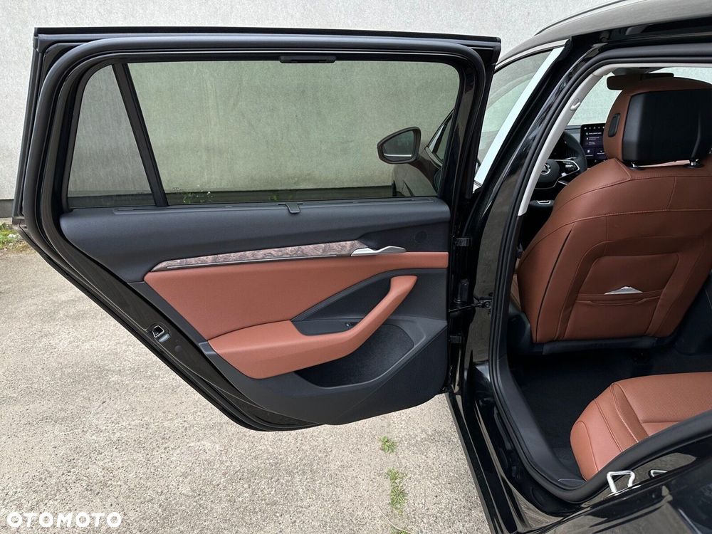 Skoda Superb 2.0 TDI SCR 4x4 L&K DSG - 14