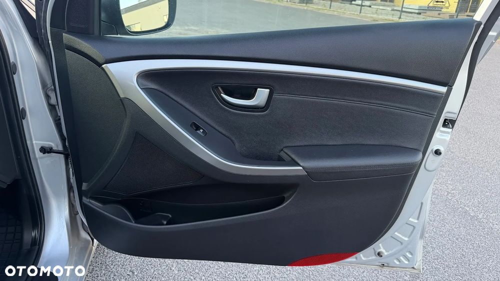 Hyundai i30 1.4 Base - 22