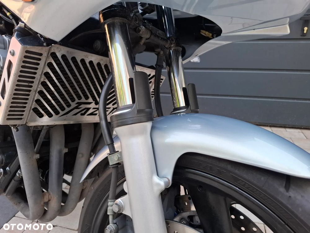 Yamaha FZS - 5
