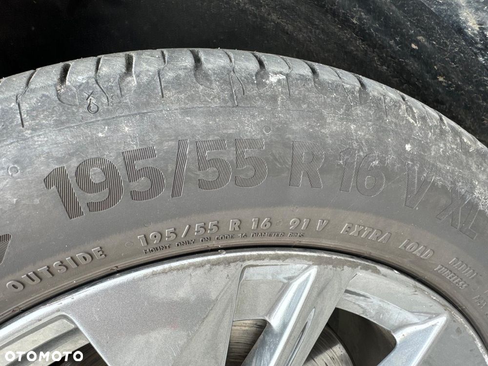 Peugeot 208 Elektromotor 136 Style - 13