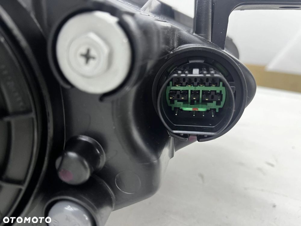 Lampa reflektor Hyundai i30 II GD Lift 15-17r. NOWA lewa oryginal doświetlenie przednia soczewka Eur - 17