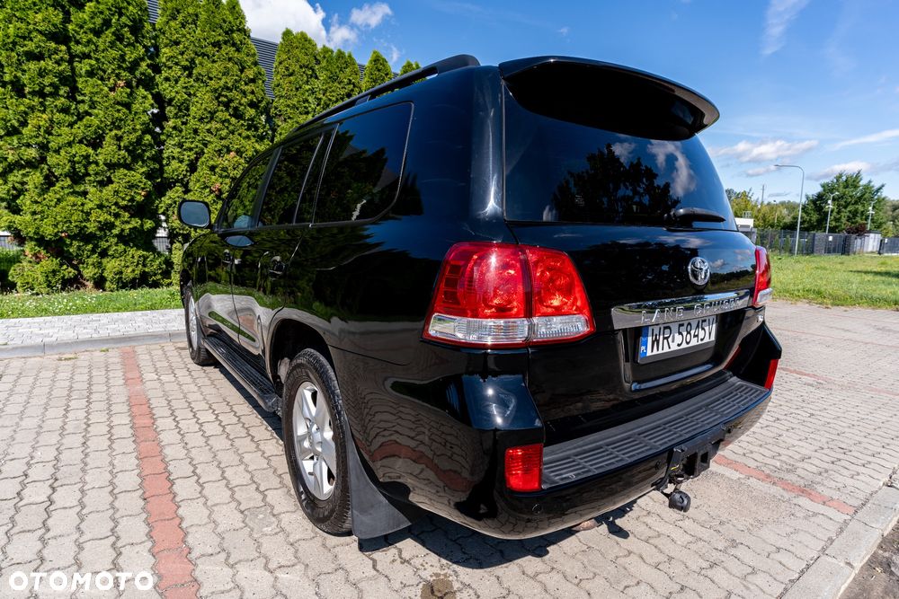 Toyota Land Cruiser - 6
