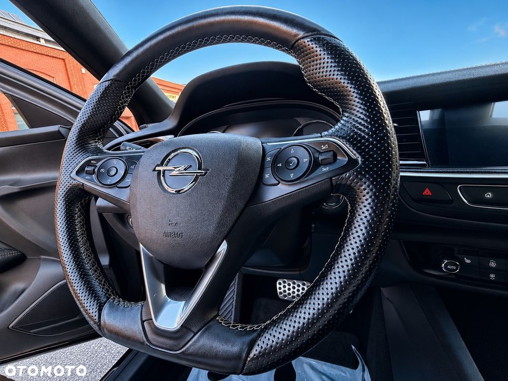 Opel Insignia 1.5 T Exclusive S&S - 20