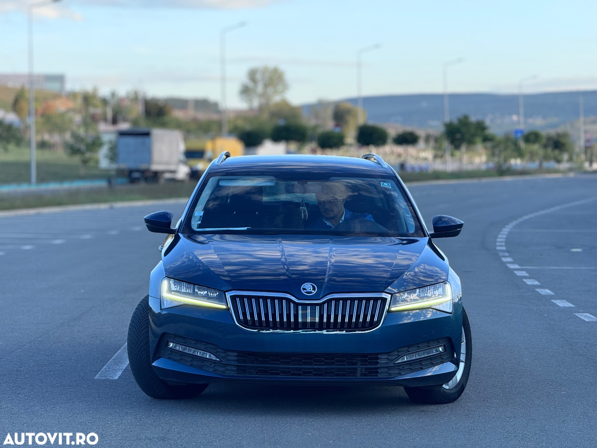 Skoda Superb 2.0 TDI 150 CP DSG Essence - 16