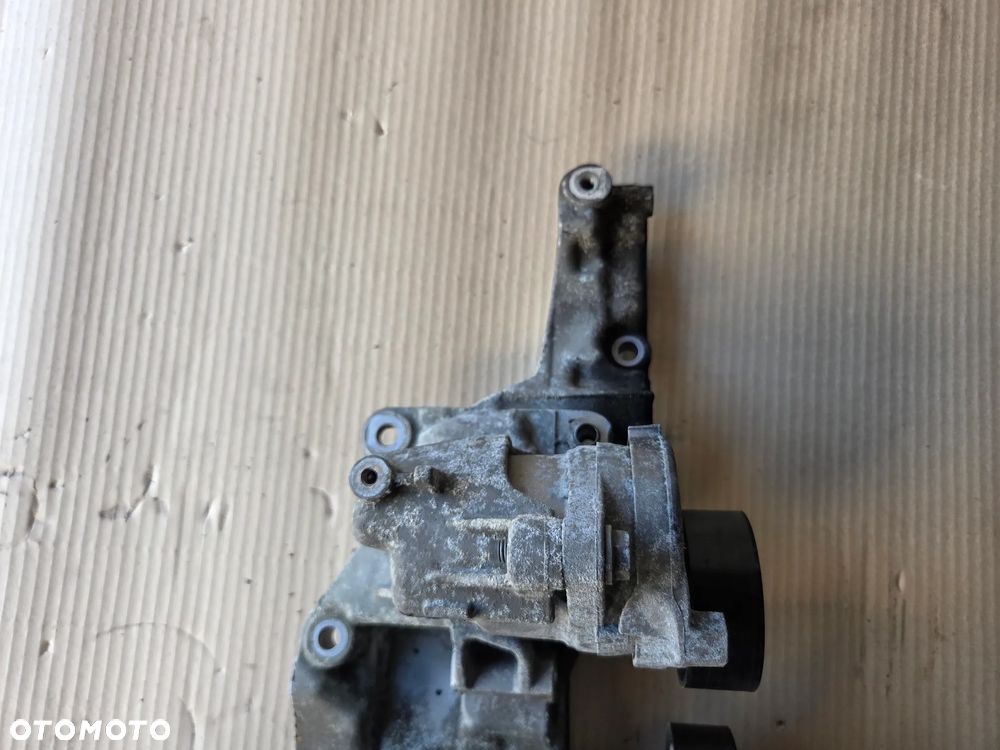Łapa mocowanie alternatora Peugeot 508 II 2.0 BLUEHDI - 4