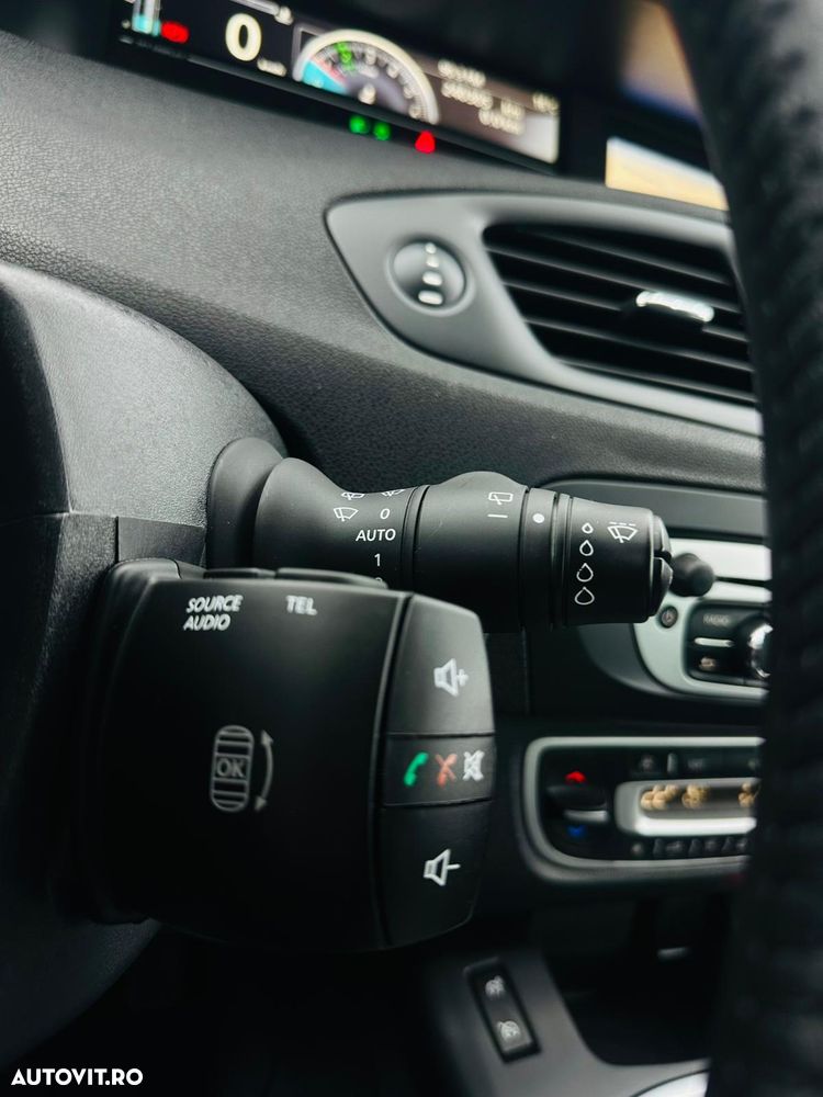 Renault Grand Scenic ENERGY dCi 110 INTENS - 29