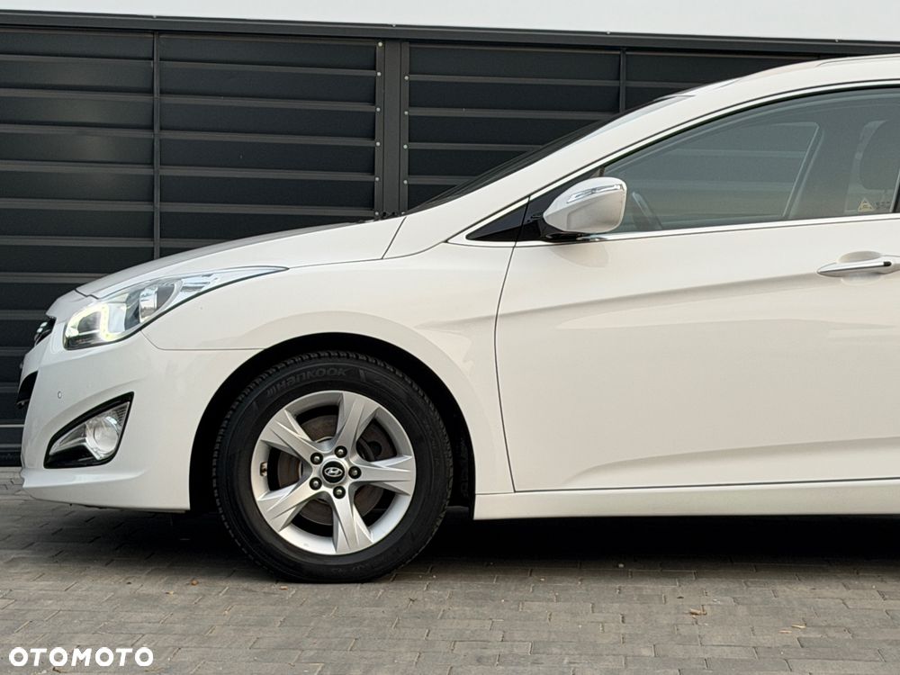 Hyundai i40 1.7 CRDi Comfort + - 30
