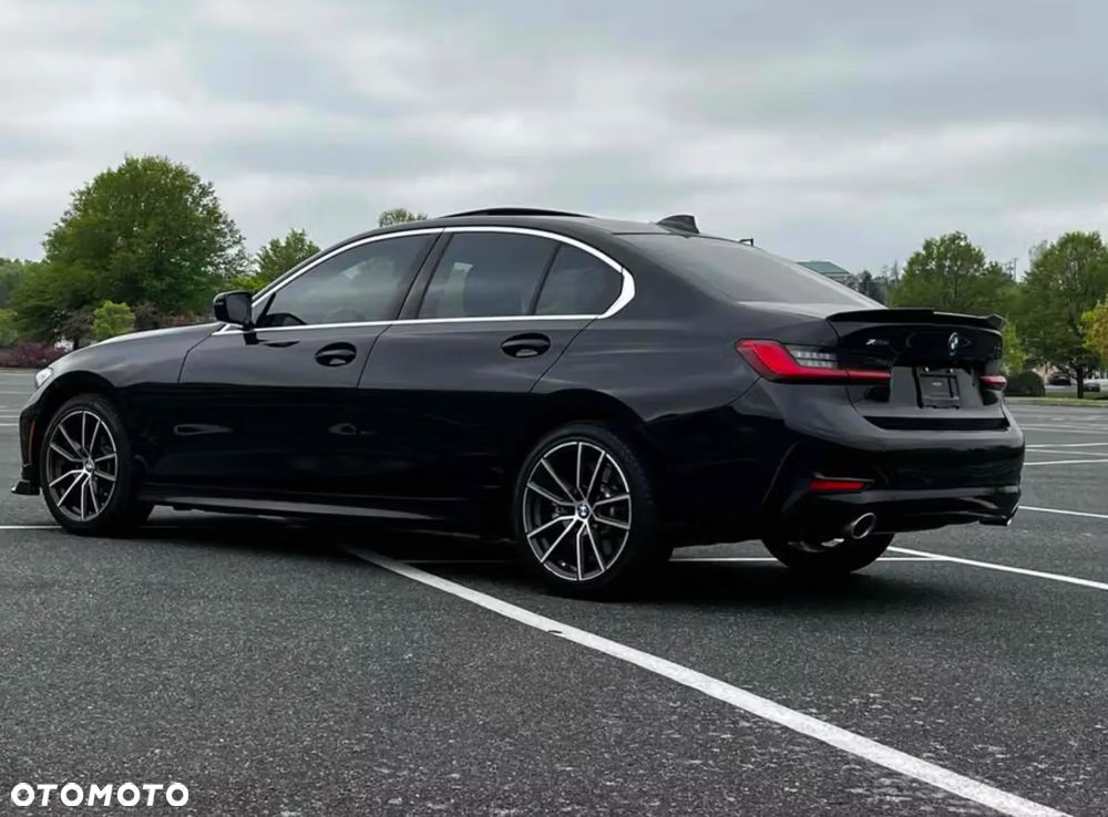 BMW Seria 3 330i xDrive Edition M Sport Shadow - 8