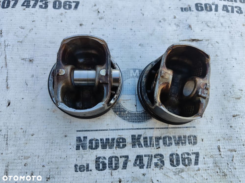 BMW E87 E90 E60 2.0i N43 Tłok 83,996 - 8