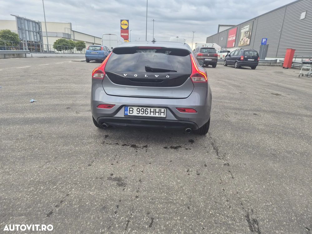 Volvo V40 D4 Summum - 3