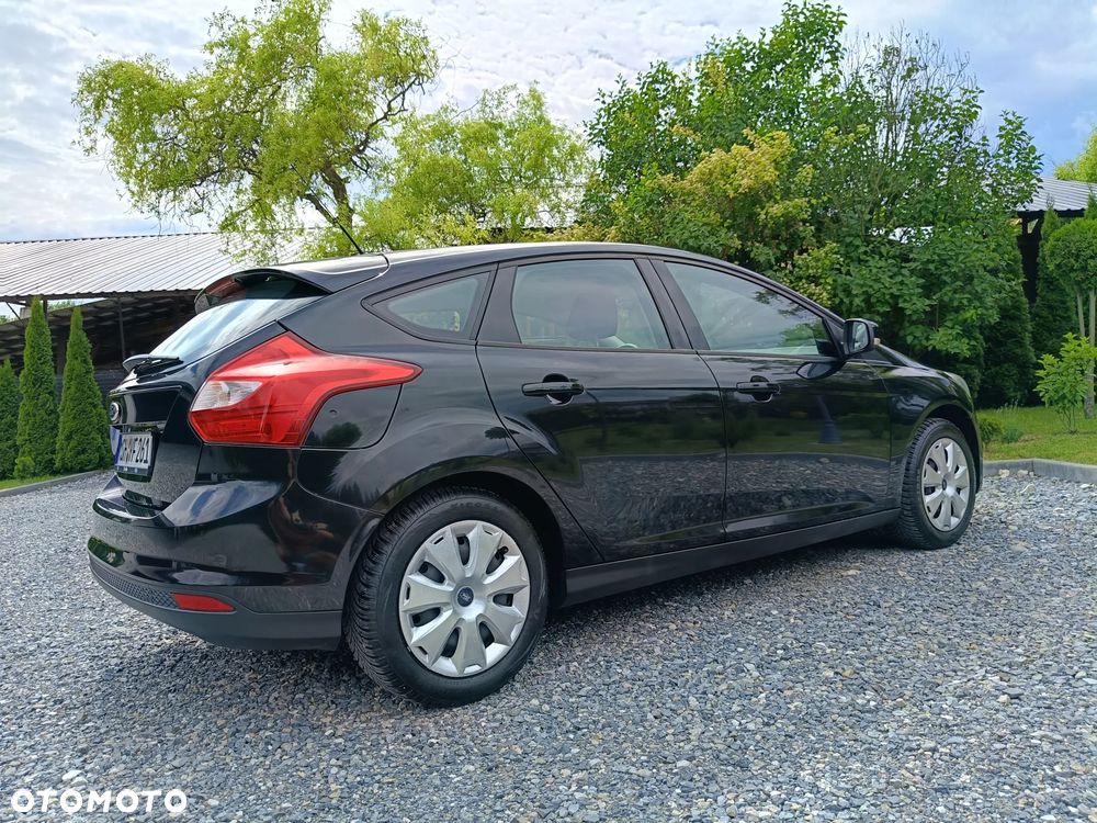 Ford Focus 1.6 Ambiente - 30