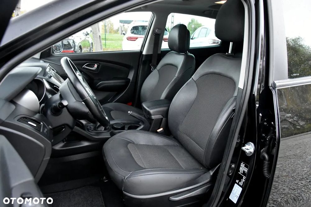 Hyundai ix35 1.7 CRDi Premium 2WD - 17