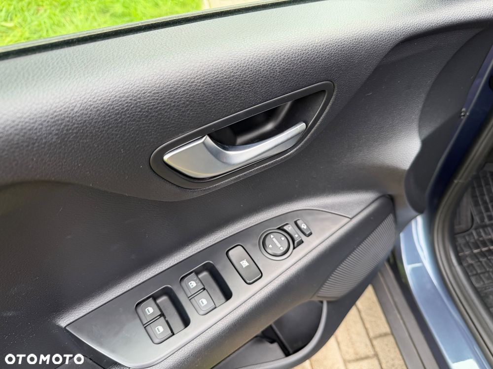 Kia Stonic - 22