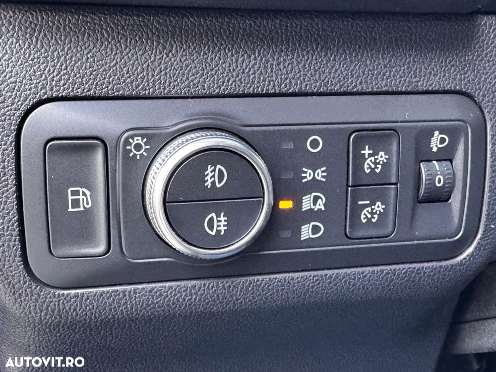 Ford Kuga - 18