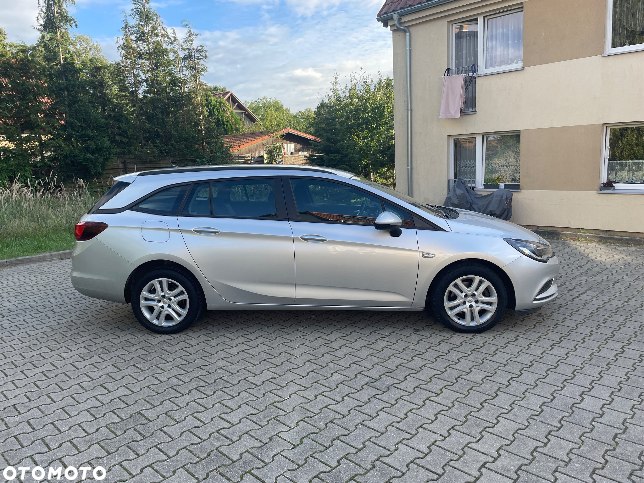 Opel Astra V 1.6 CDTI Enjoy S&S - 10