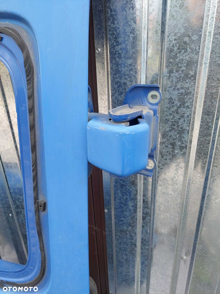 Trafic Vivaro Primastar Drzwi Prawy tył Europa OV489 - 2