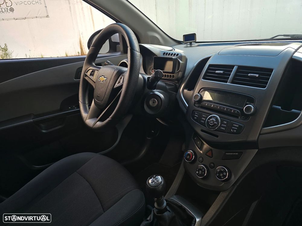 Chevrolet Aveo 1.3 VCDi LTZ - 48