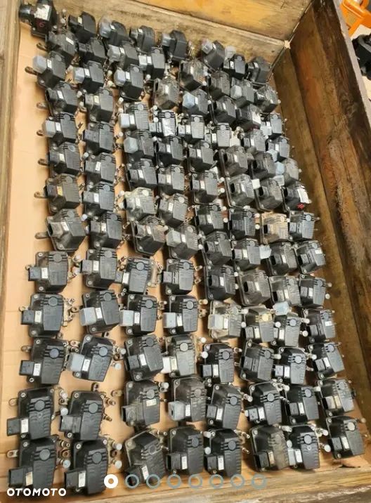 Dozownik Adblue, pompa pompka, moduł dozujący Mercedes Actros - 2