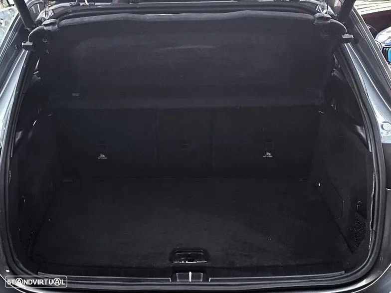 Mercedes-Benz GLA 180 d 8G-DCT Progressive - 14