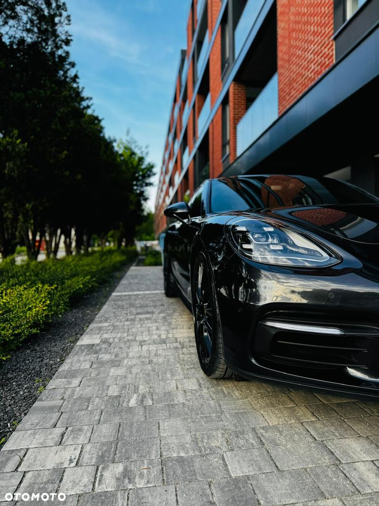 Porsche Panamera 4 - 15