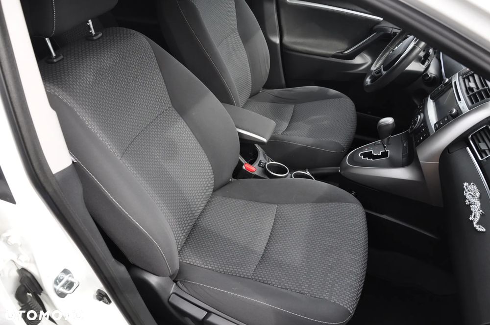 Toyota Verso 1.8 Prestige MS - 23