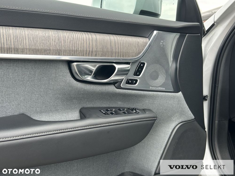 Volvo V90 Cross Country - 13