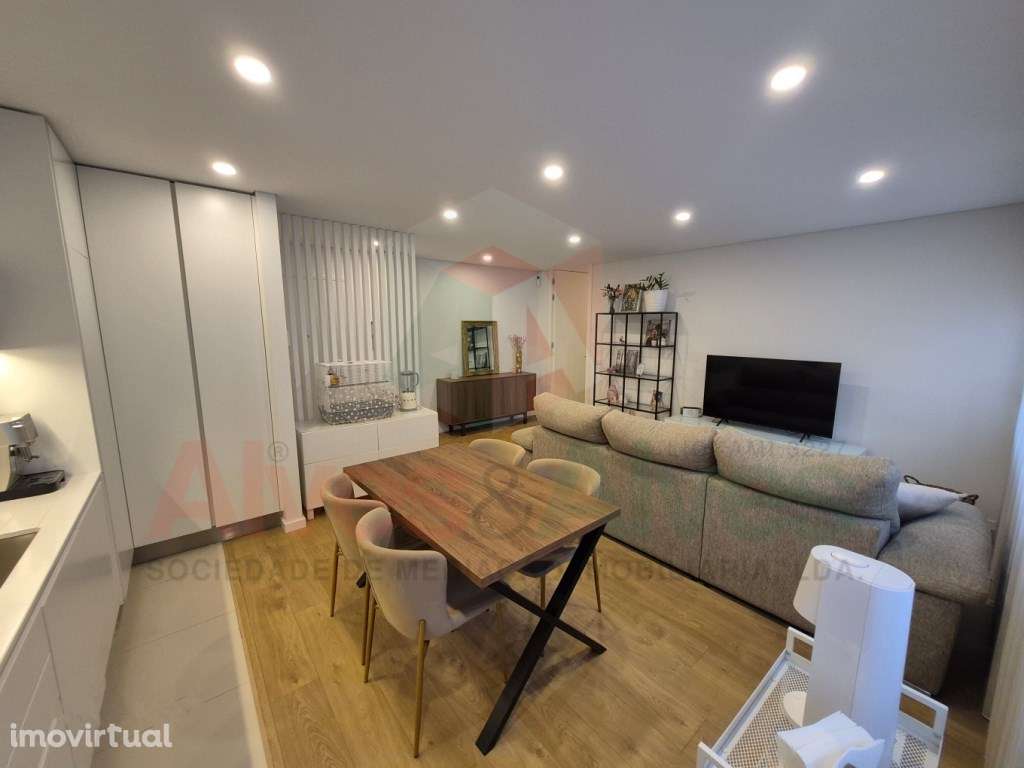 Magnífico apartamento T2 no Coração de Leça do Balio - Grande imagem: 4/19