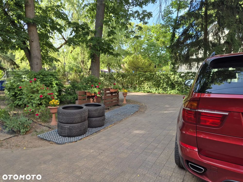 BMW X5 5.0i xDrive - 13