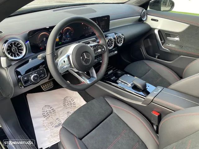 Mercedes-Benz CLA 250 e Shooting Brake AMG Line - 9