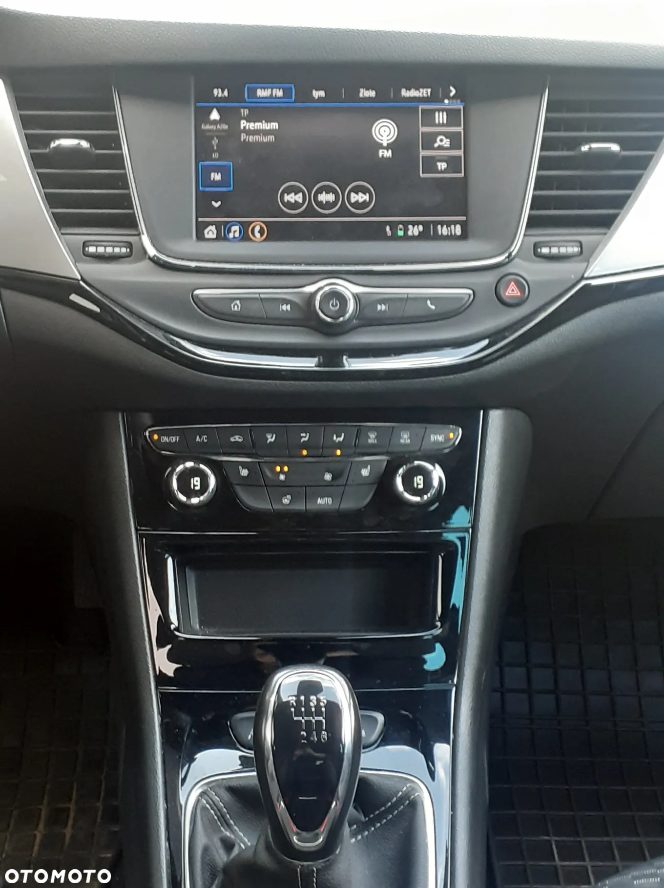 Opel Astra V 1.2 T GS Line S&S - 18