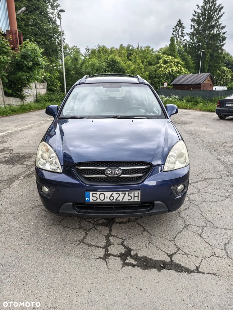 Kia Carens - 1