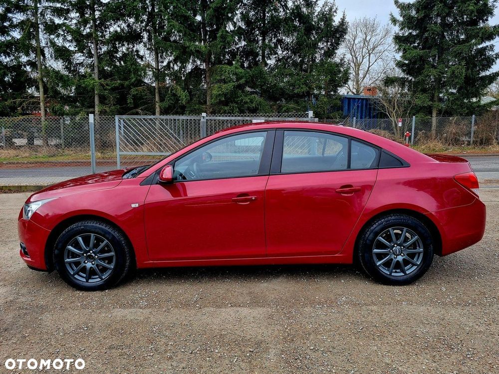 Chevrolet Cruze 1.8 LS - 8