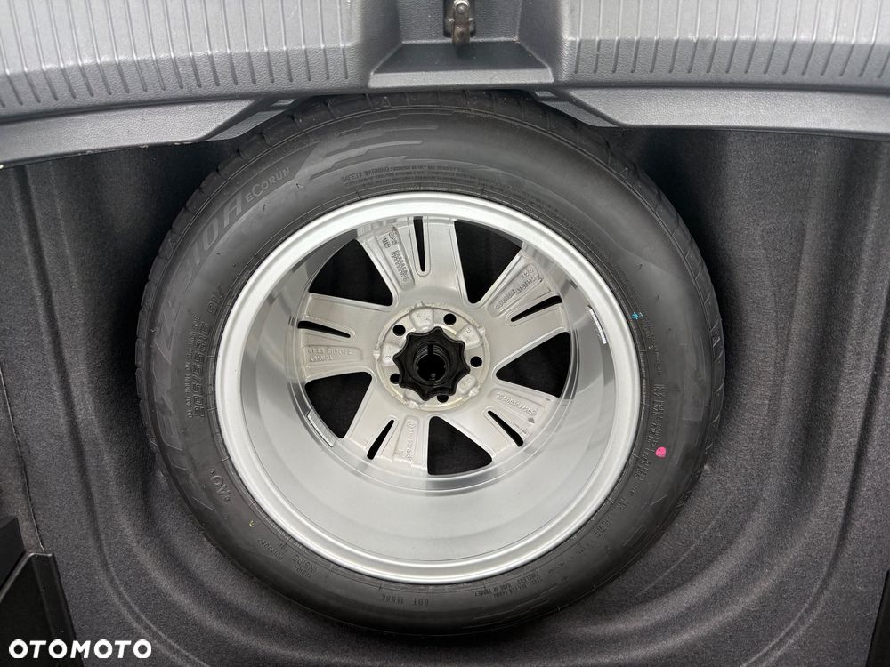 Volkswagen Golf Variant - 27