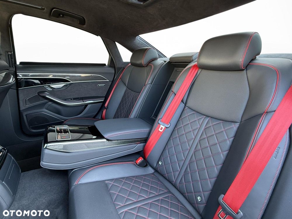 Audi S8 TFSI mHEV Quattro Tiptr - 41