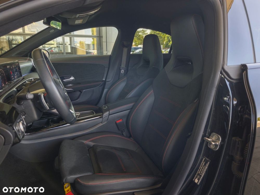 Mercedes-Benz CLA 200 mHEV AMG Line 7G-DCT - 9