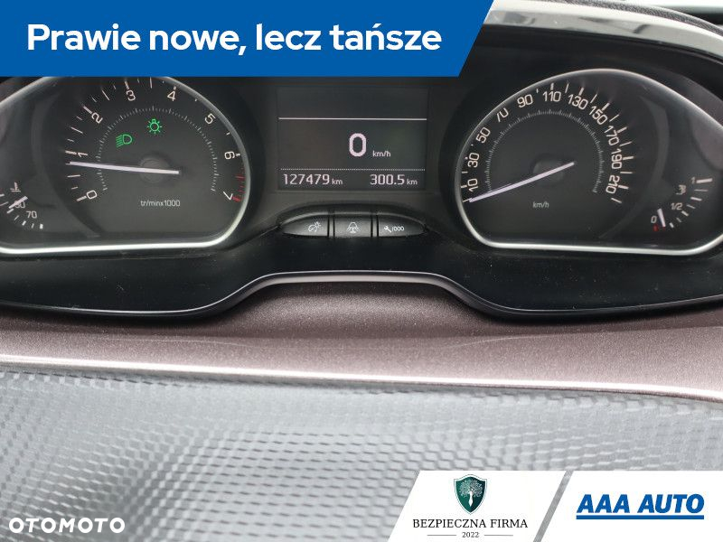 Peugeot 2008 - 12