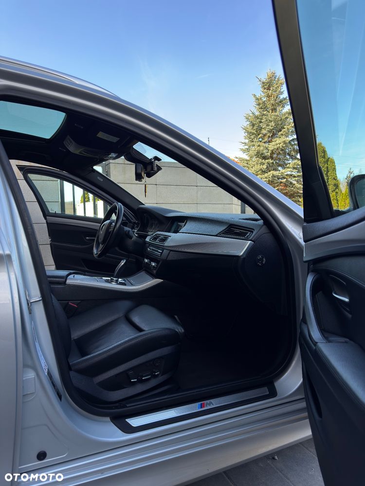 BMW Seria 5 530d xDrive - 9